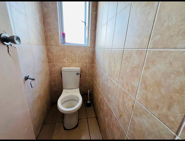 3 BEDROOM SEMI DETACHED FOR SALE IN NEWLANDS WEST